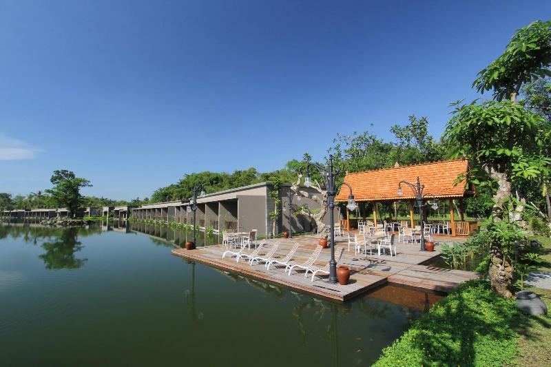 The Westlake Resort - Genel