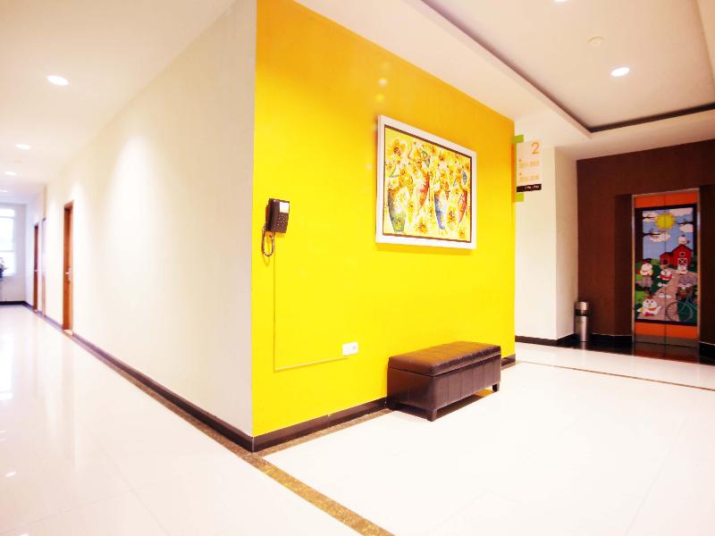 Avira Hotel Panakkukang - Genel