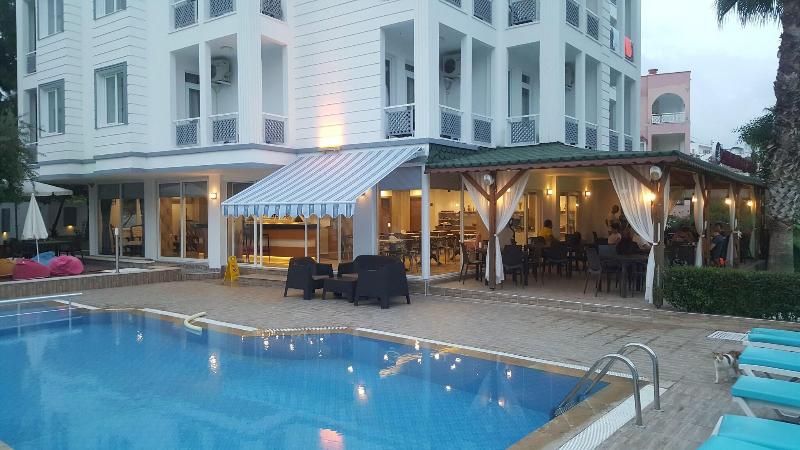 Esperanza Hotel - Havuz