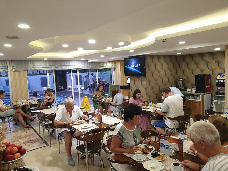 Esperanza Hotel - Restoran