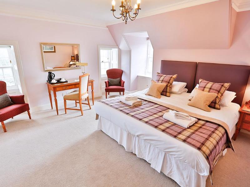 Carberry Tower Mansion House And Estate - Oda