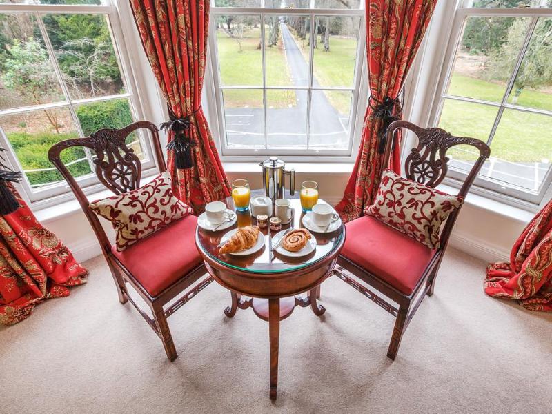 Carberry Tower Mansion House And Estate - Oda
