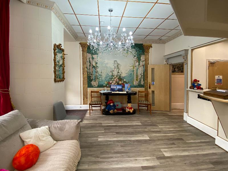 Lancaster Court Hotel - Lobi