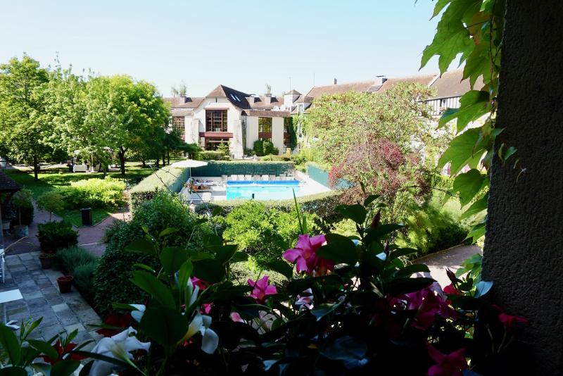 Le Manoir De Gressy - Teras