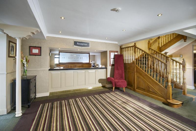 The George Hotel - Lobi