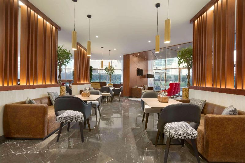 TRYP by Wyndham Dubai - Restoran