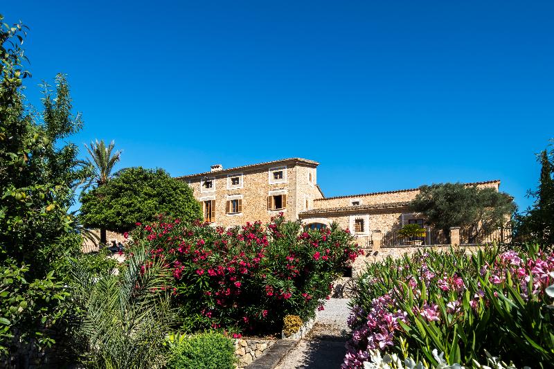Finca Hotel Can Estades - Genel