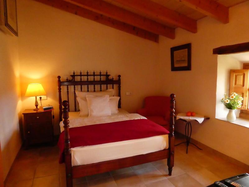 Finca Hotel Can Estades - Oda