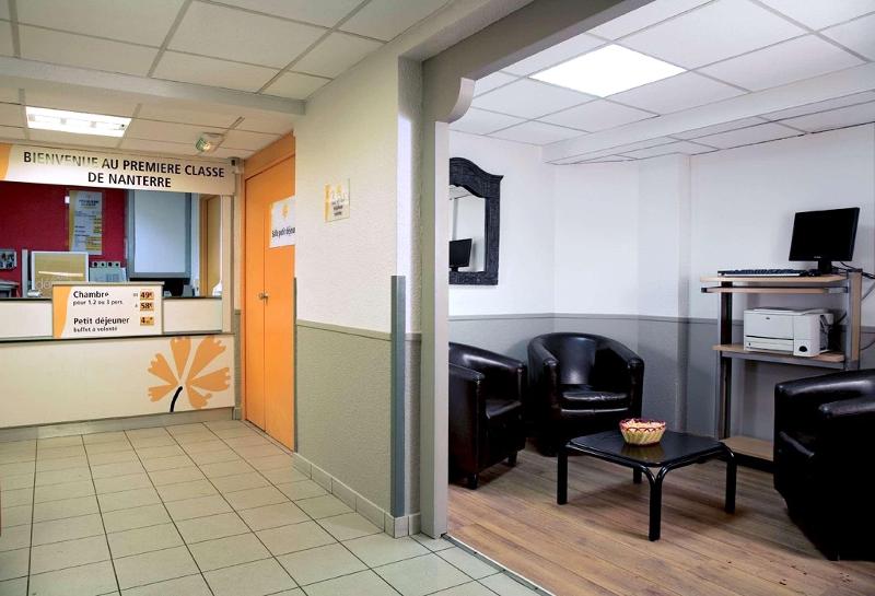 Premiere Classe Paris Ouest-Nanterre-la Défense - Lobi