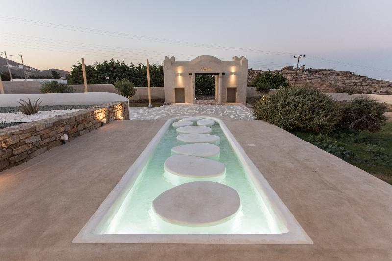 Euphoria Suites - Genel