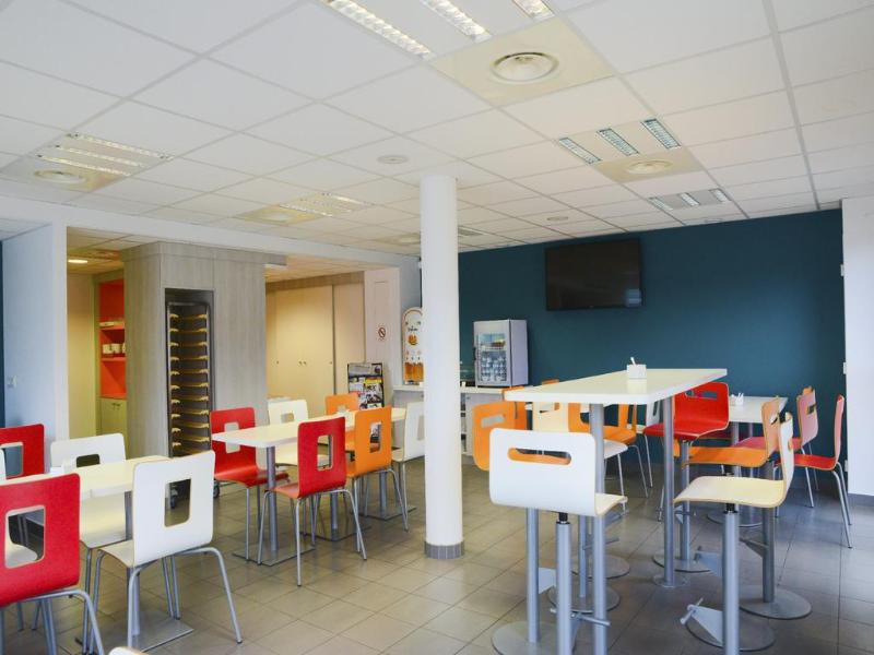 Kyriad Rouen Sud - Val De Reuil - Restoran