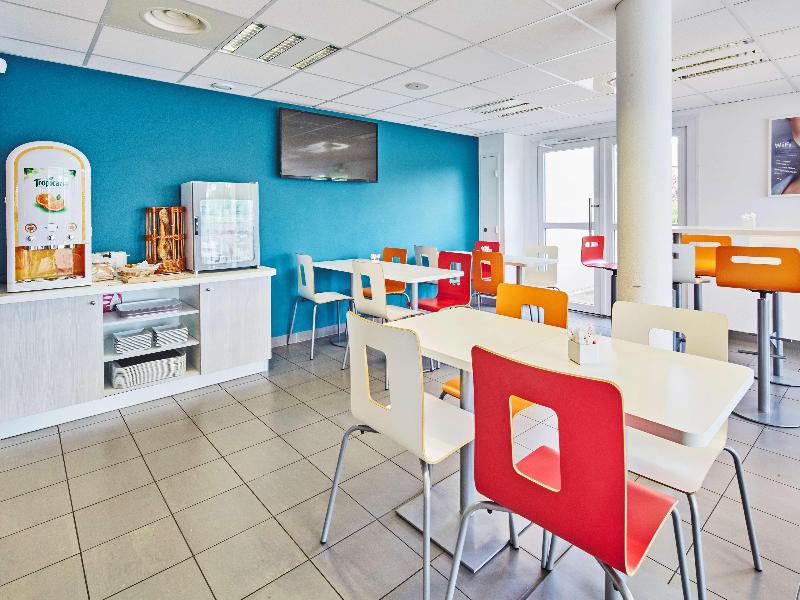 Kyriad Rouen Sud - Val De Reuil - Restoran