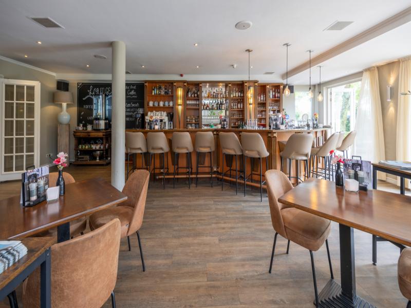Fletcher Hotel-Restaurant De Witte Raaf - Bar