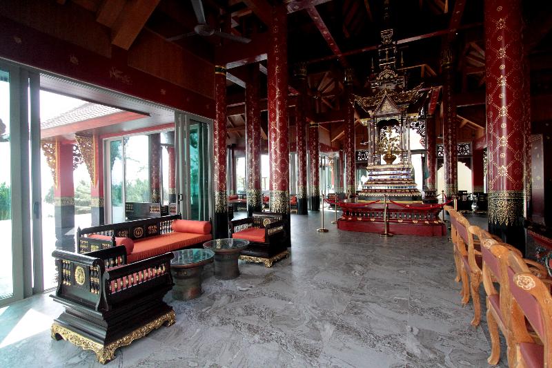 Maikhao Palm Beach Resort - Lobi