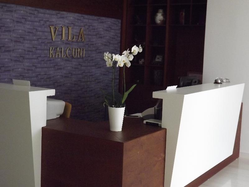 Hotel Kalcuni - Vila Kalcuni - Lobi