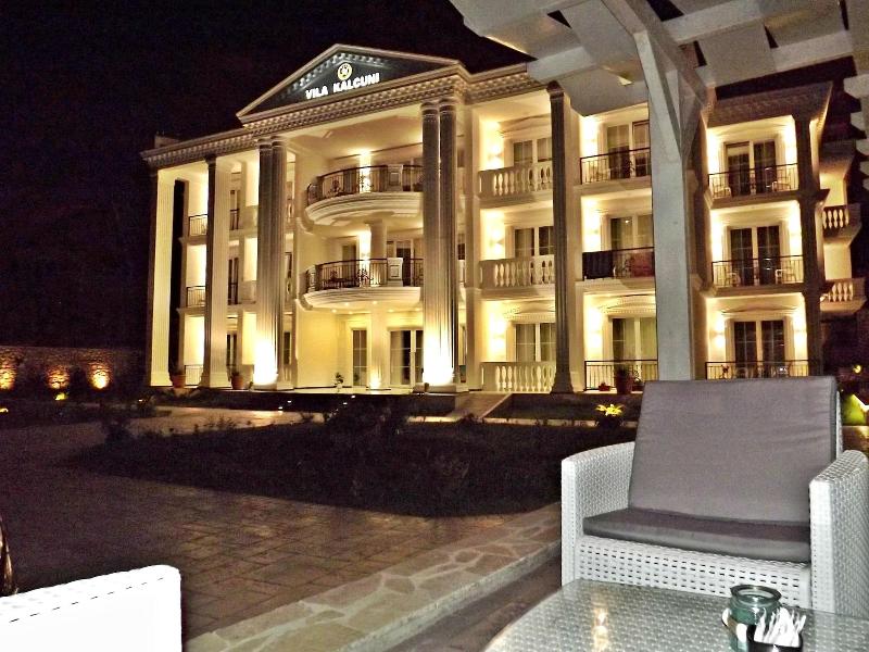 Hotel Kalcuni - Vila Kalcuni - Genel