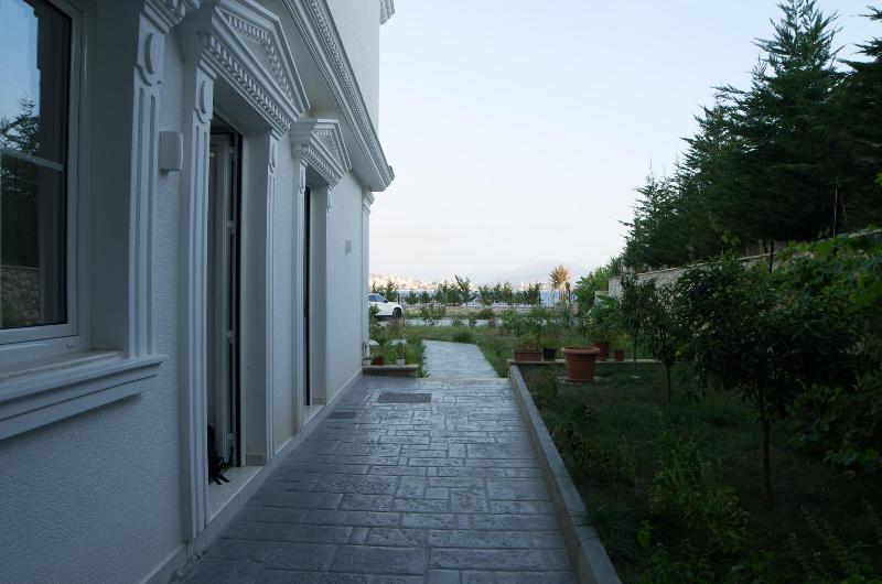 Hotel Kalcuni - Vila Kalcuni - Genel