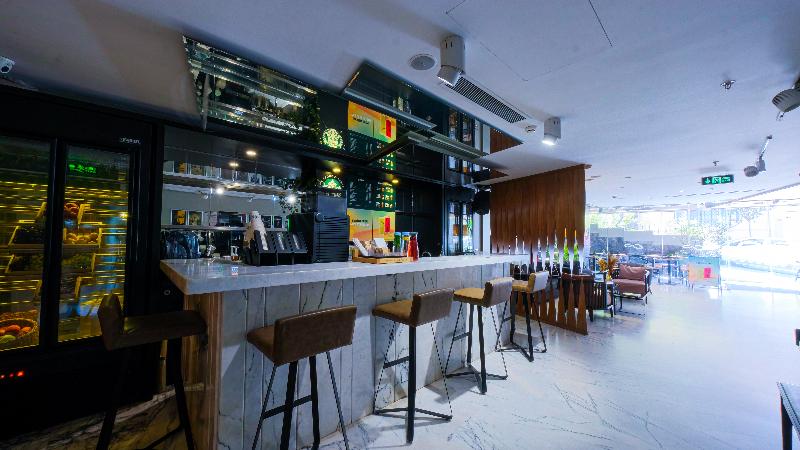 Endless Art Hotel - Lobi