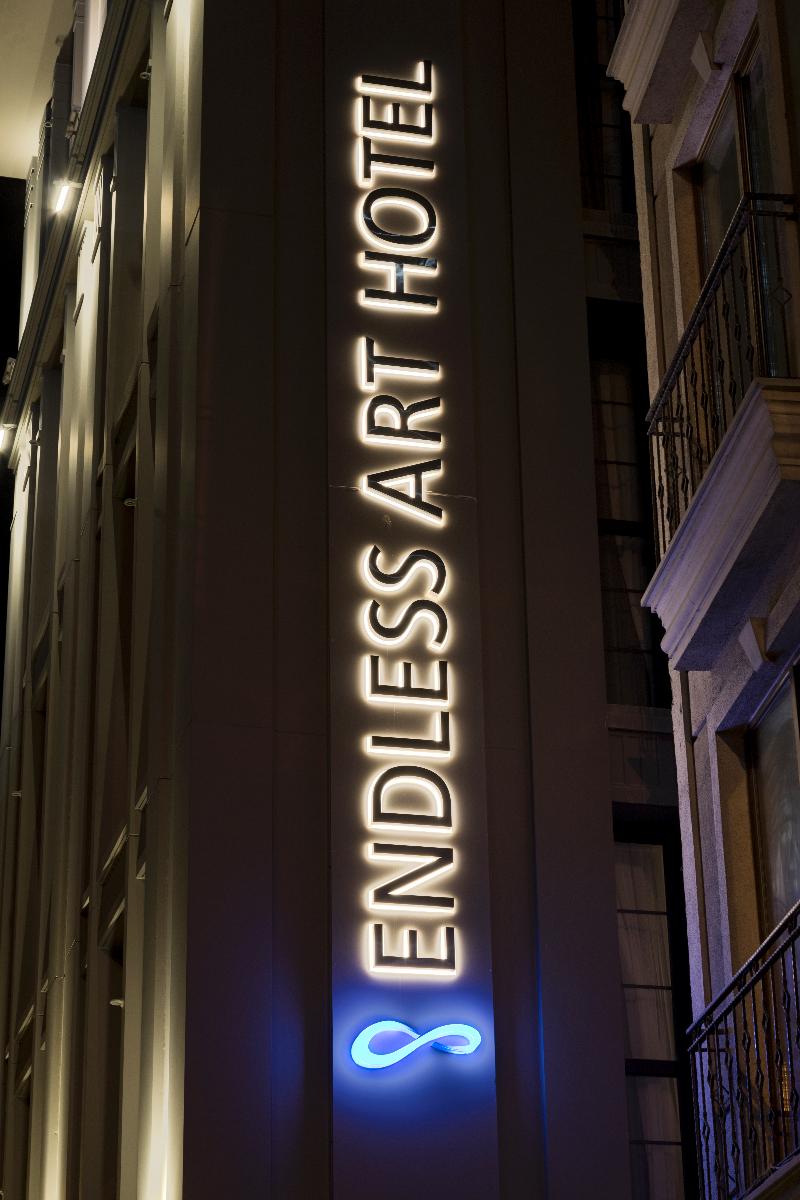 Endless Art Hotel - Genel