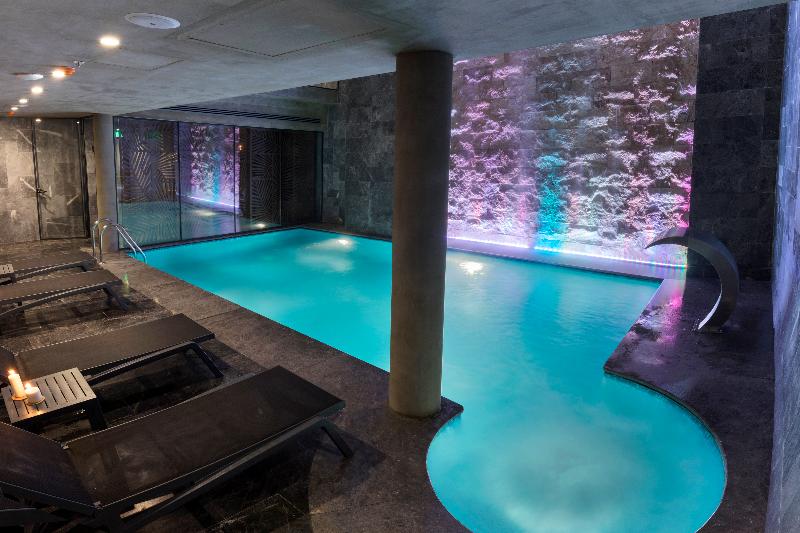 Endless Art Hotel - Havuz