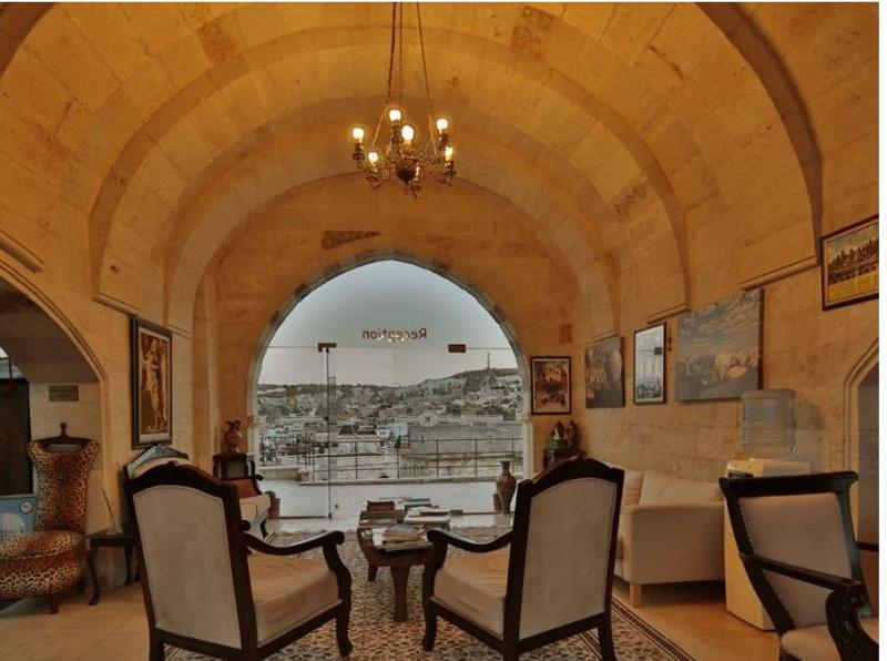 Doors Of Cappadocia - Lobi