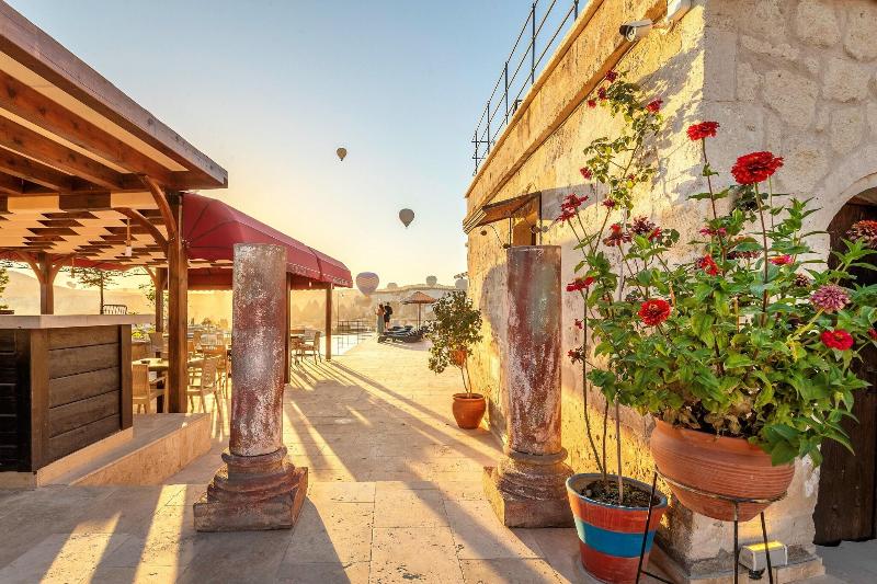 Doors Of Cappadocia - Havuz