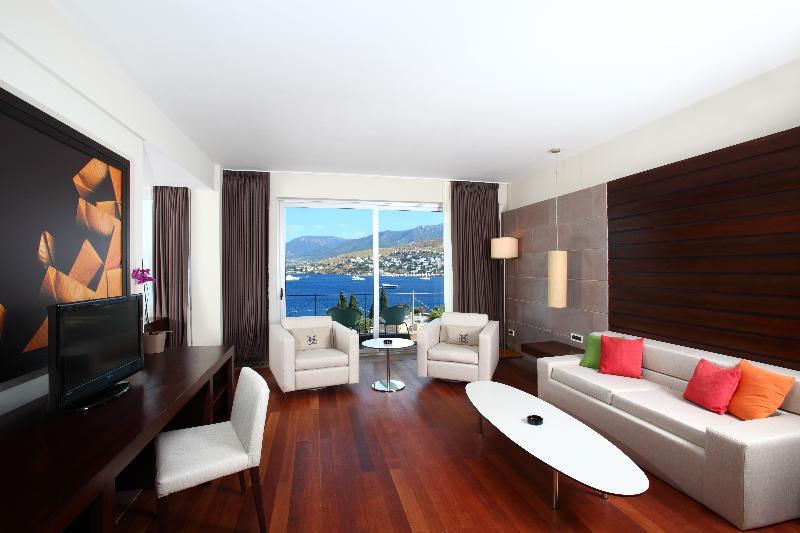 No 81 Hotel - Oda