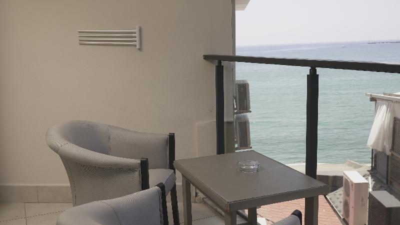 Sun Hotel By En Vie Beach - Oda