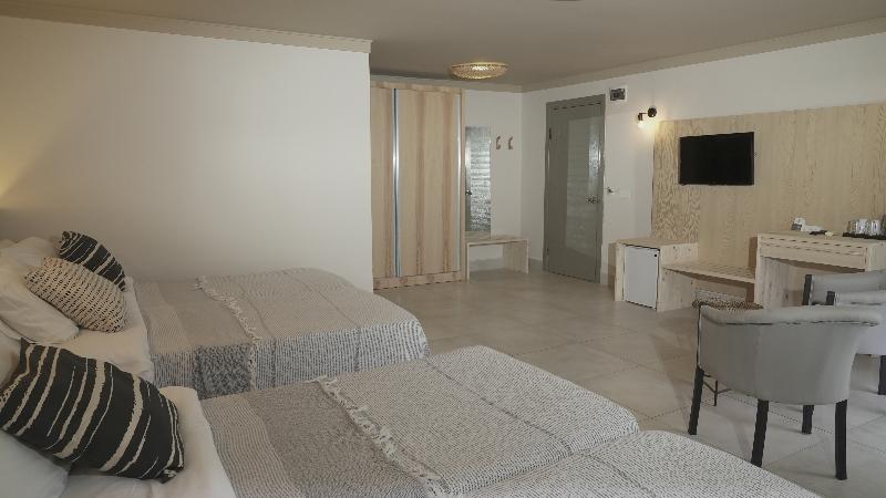Sun Hotel By En Vie Beach - Oda