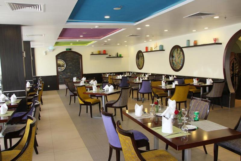 Mena Hotel Nasiriah Riyadh - Restoran