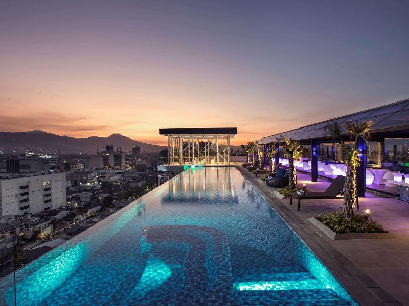 Mercure Bandung City Centre - Havuz