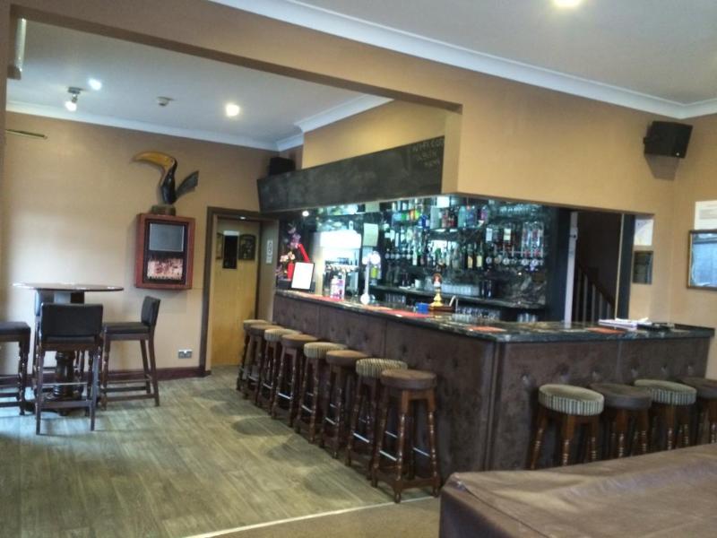 Macbeth Arms Hotel - Bar