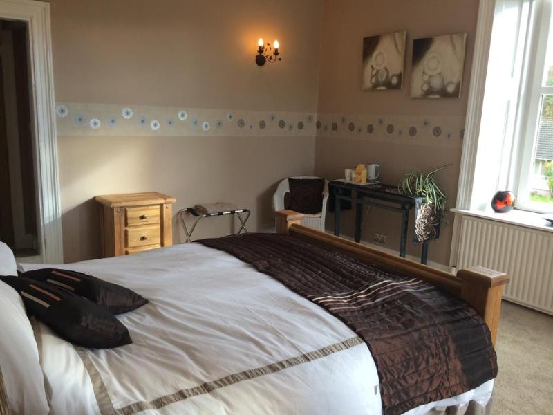 Macbeth Arms Hotel - Oda