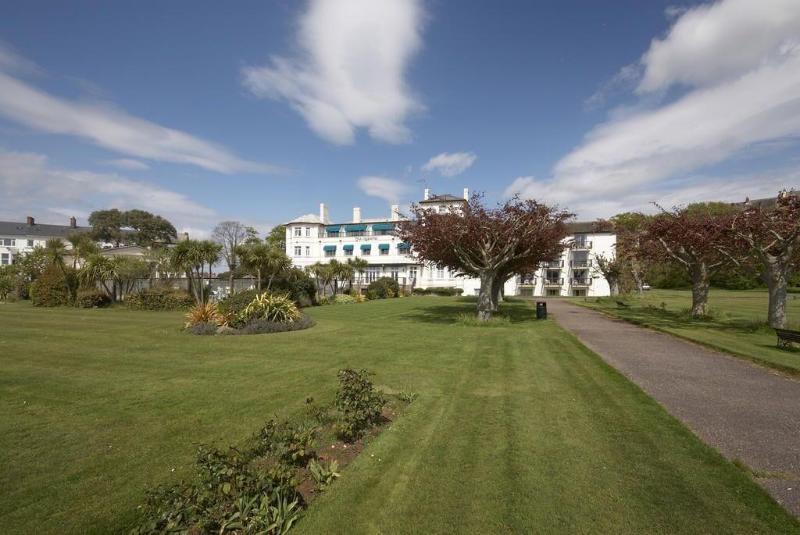 The Imperial Exmouth - Genel