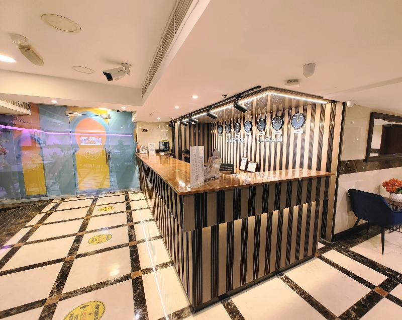 Saffron Hotel LLC - Lobi