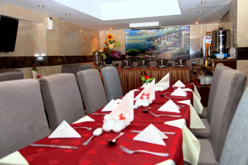 Saffron Hotel LLC - Restoran