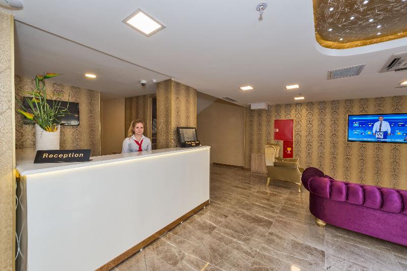 Grand Pamir Hotel - Lobi