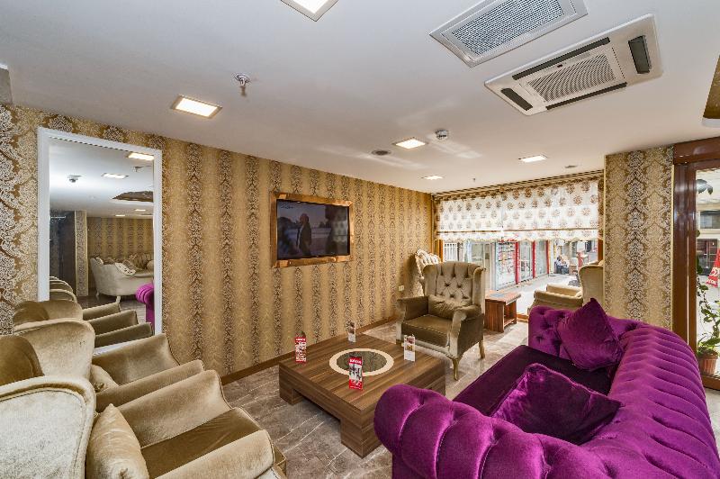 Grand Pamir Hotel - Lobi
