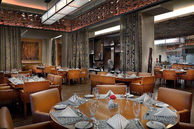 Hilton Hotel & Convention Jabal Omar Makkah - Restoran
