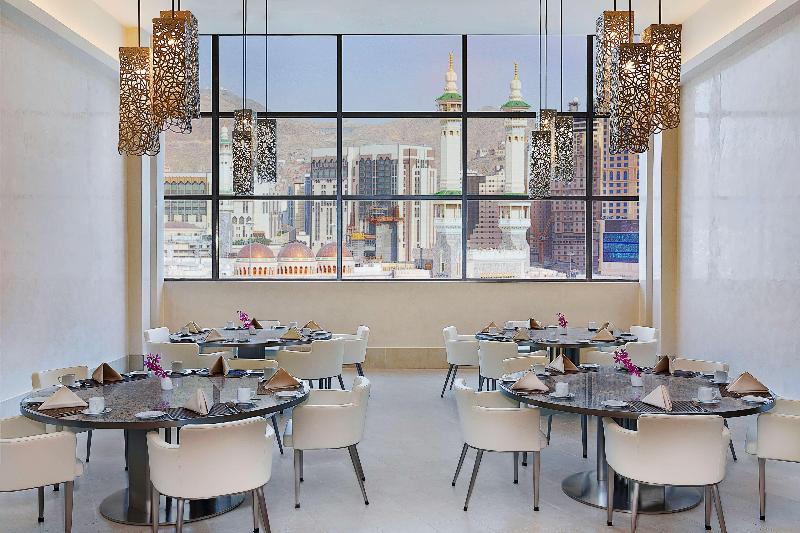 Hilton Hotel & Convention Jabal Omar Makkah - Restoran