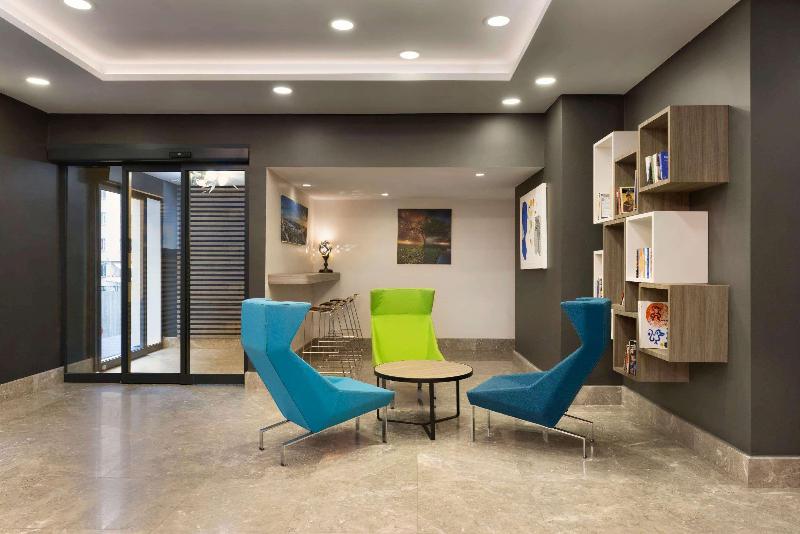 Tryp By Wyndham Istanbul Taksim - Lobi