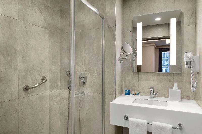 Tryp By Wyndham Istanbul Taksim - Oda