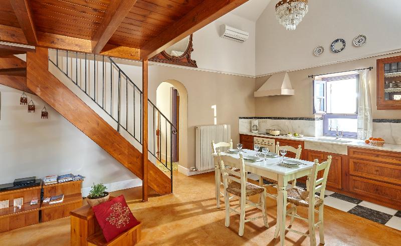 Orelia Cretan Villas & Deluxe Apartments - Oda