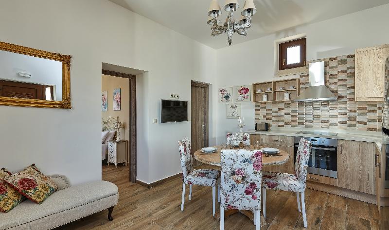 Orelia Cretan Villas & Deluxe Apartments - Oda