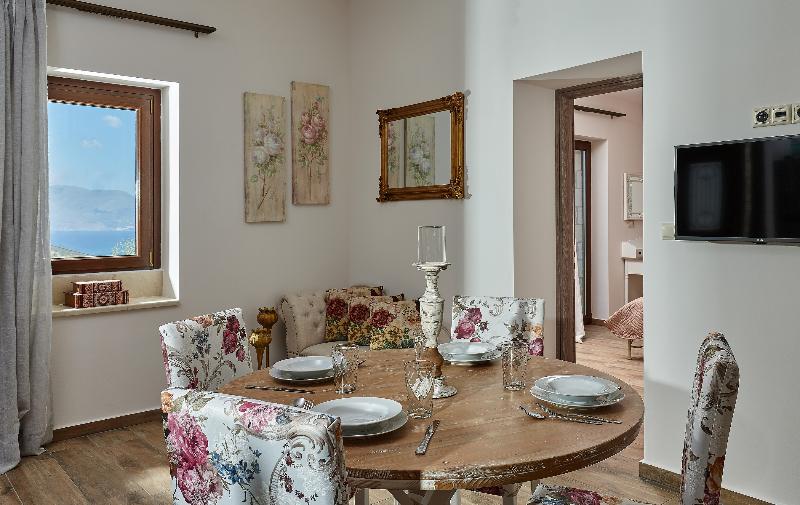 Orelia Cretan Villas & Deluxe Apartments - Oda