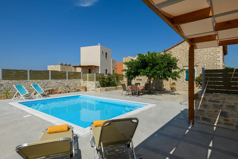 Orelia Cretan Villas & Deluxe Apartments - Oda