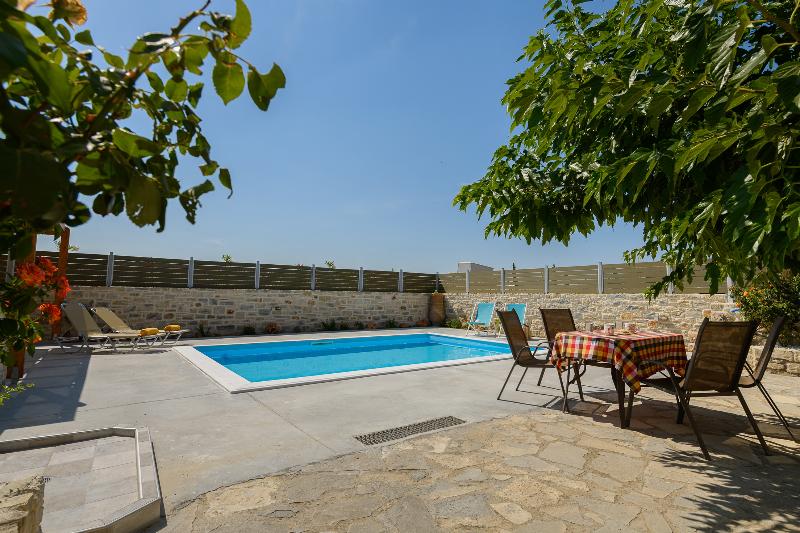 Orelia Cretan Villas & Deluxe Apartments - Oda