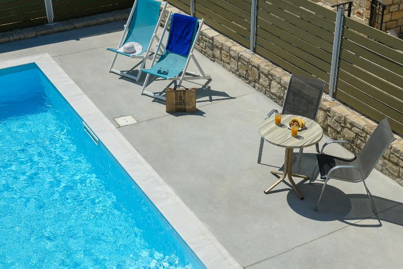 Orelia Cretan Villas & Deluxe Apartments - Oda