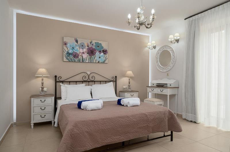 Orelia Cretan Villas & Deluxe Apartments - Oda
