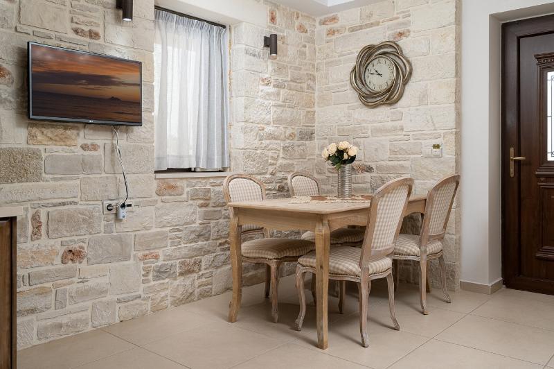 Orelia Cretan Villas & Deluxe Apartments - Oda
